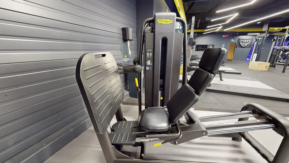 Leg Press, machine disponible au Fitness Park Vandœuvre-lès-Nancy