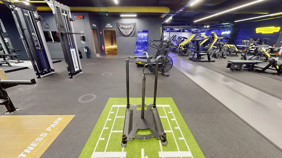 Sled Push 34 kg, machine disponible au Fitness Park Vandœuvre-lès-Nancy