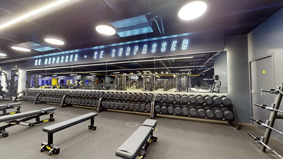 Banc réglable, machine disponible au Fitness Park Vandœuvre-lès-Nancy